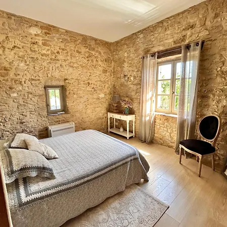 Les Hirondelles Ferienhaus *